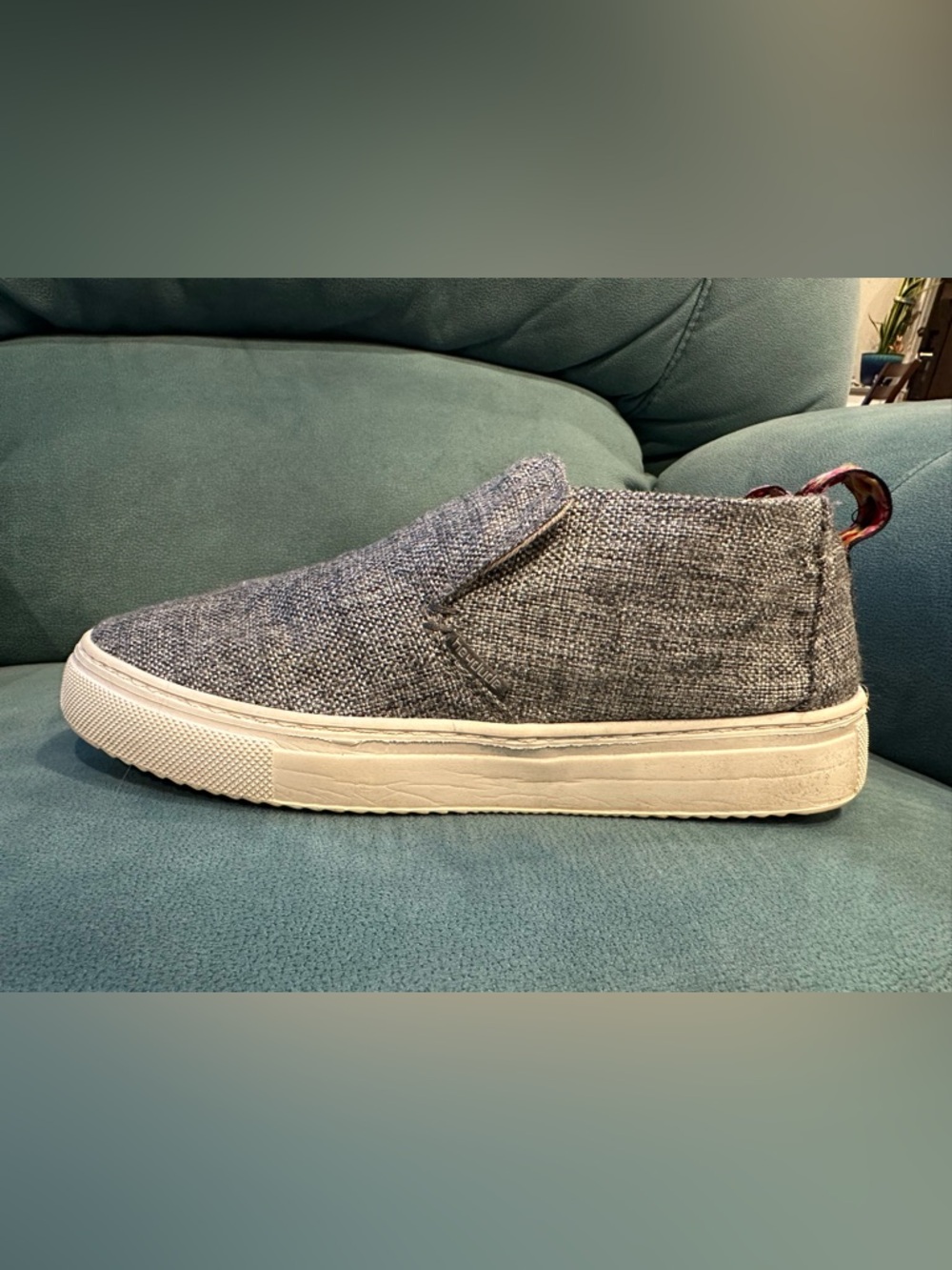 Hey Dude Women’s Peyton linen slip on shoes size 8